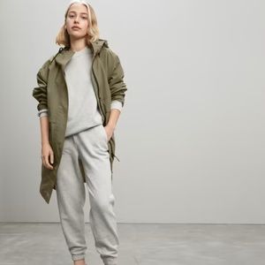 Everlane ReNew Anorak in Khaki, size small